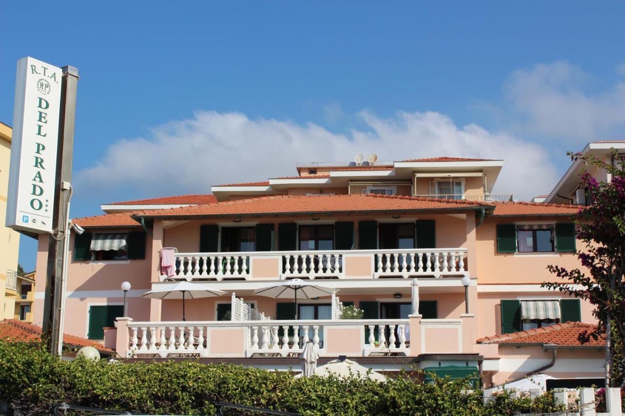 Aparthotel Del Prado Riva Ligure Zewnętrze zdjęcie