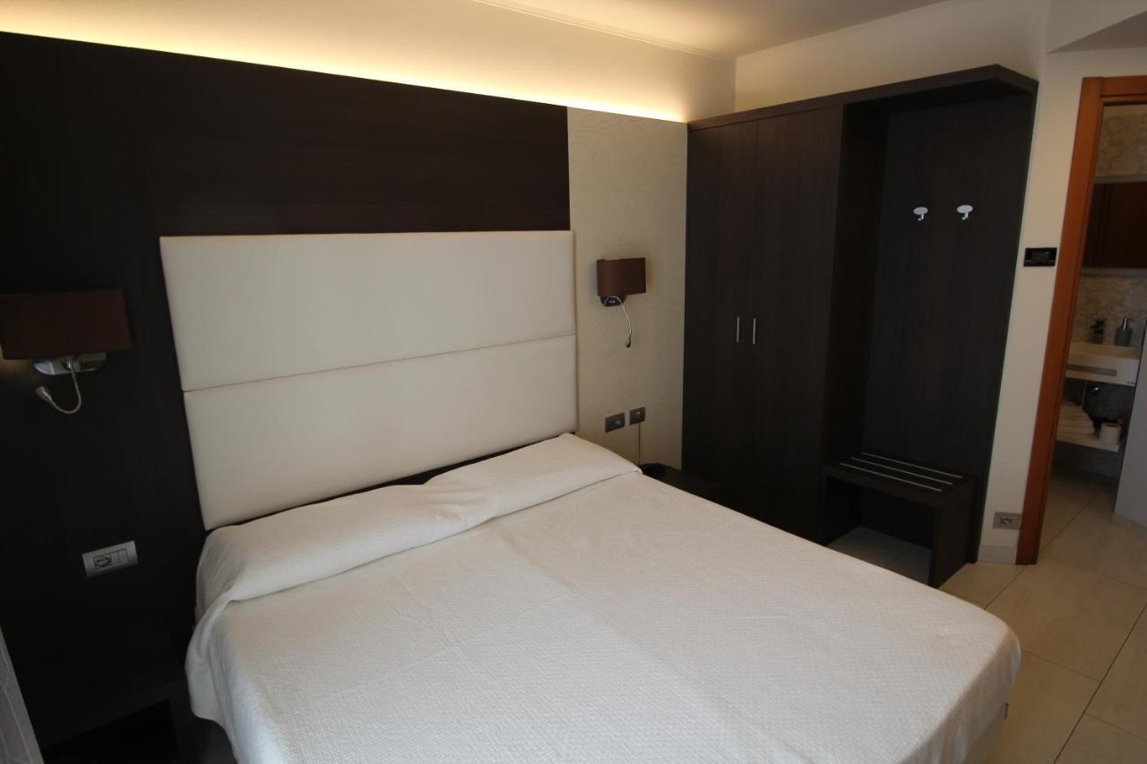 Aparthotel Del Prado Riva Ligure Zewnętrze zdjęcie