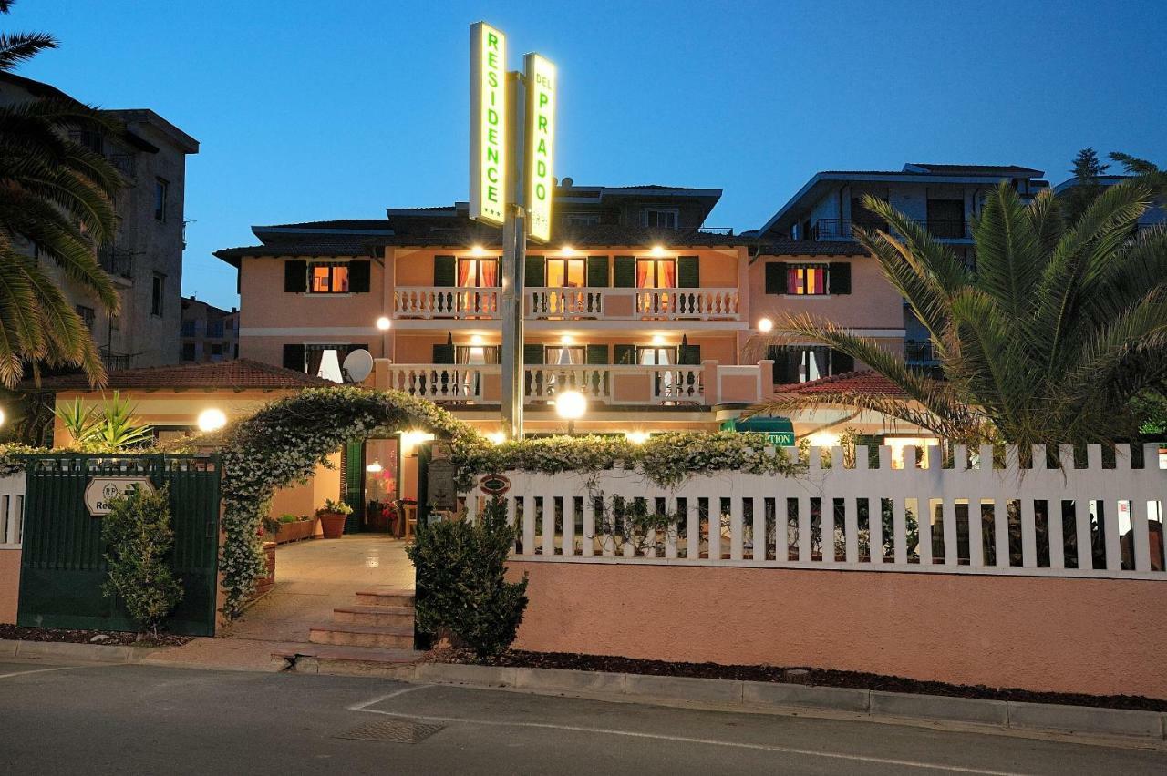 Aparthotel Del Prado Riva Ligure Zewnętrze zdjęcie