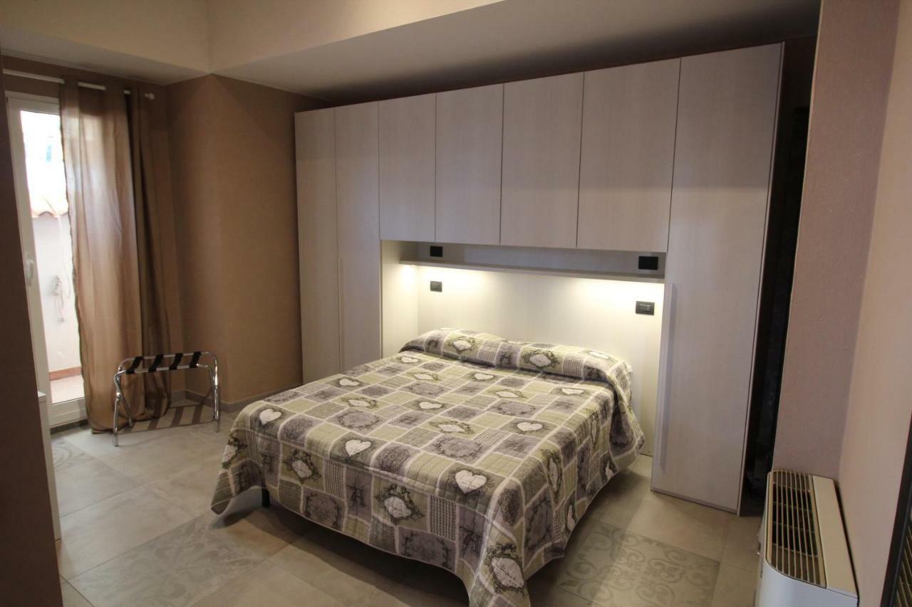 Aparthotel Del Prado Riva Ligure Zewnętrze zdjęcie